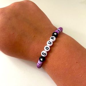 Olivia Rodrigo sour bracelet